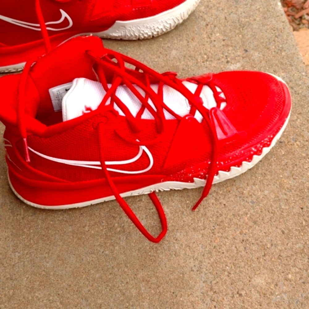 Nike KYRIE 7 SIZE 9.5 IN MENS